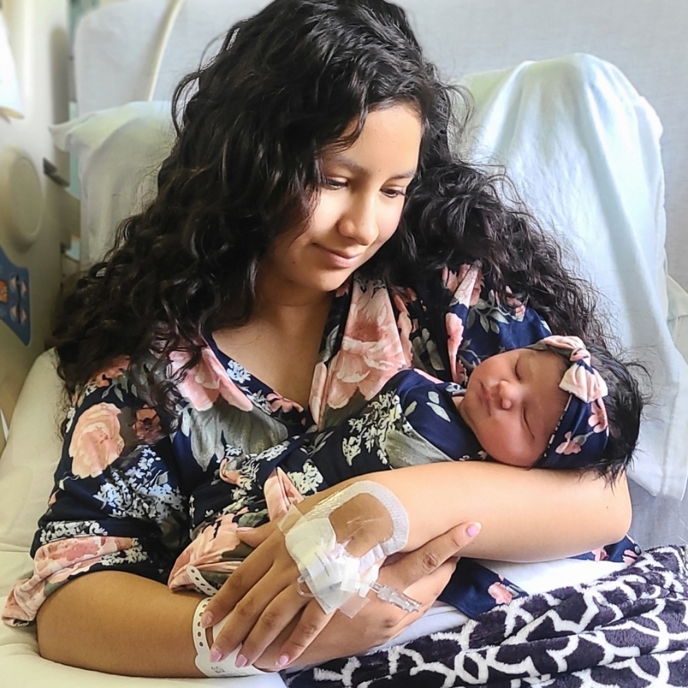 Meet your Posher, Maya